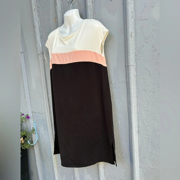 Melow by  Melissa Bolduc Shift dress, size Large - Picture 3 of 9